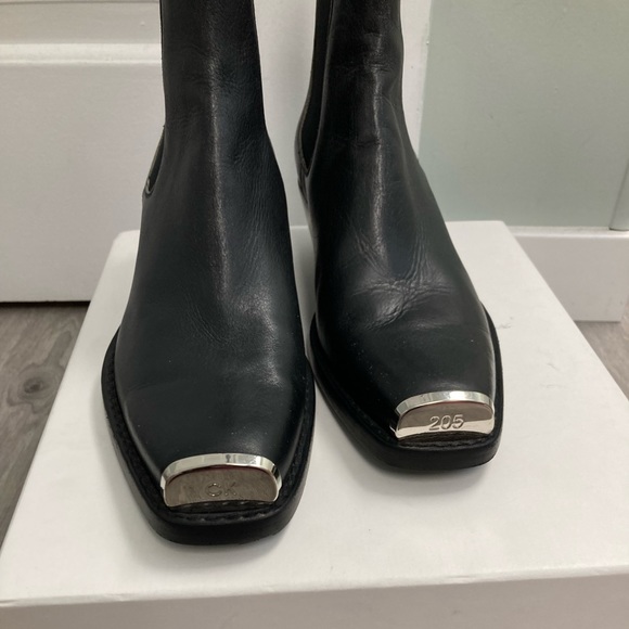 Calvin Klein CK205W39NYC BOOTS. SIZE 38 EU 8 USA. BNWT - Picture 2 of 10